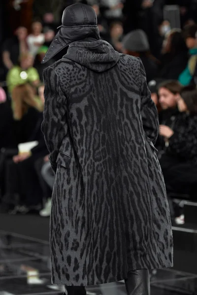 Look 152